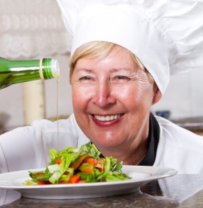 Kako uskladiti jelovnik za starije osobe